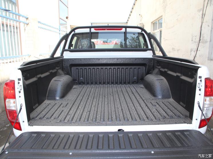 郑州日产 锐骐7 2022款 2.3T自动四驱柴油标准型长货箱M9T 郑州日产 锐骐7 2022款 2.3T自动四驱柴油标准型长货箱M9T