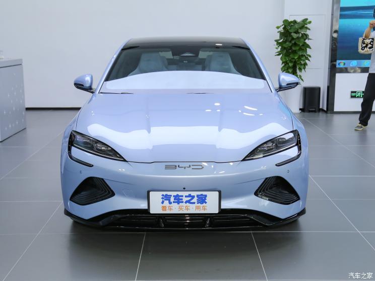 比亚迪 海豹 2022款 700km 长续航后驱版 比亚迪 海豹 2022款 700km 长续航后驱版