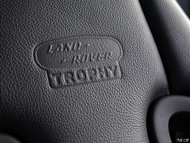 路虎(进口) 路虎卫士 2022款 Works V8 Trophy II 路虎(进口) 路虎卫士 2022款 Works V8 Trophy II