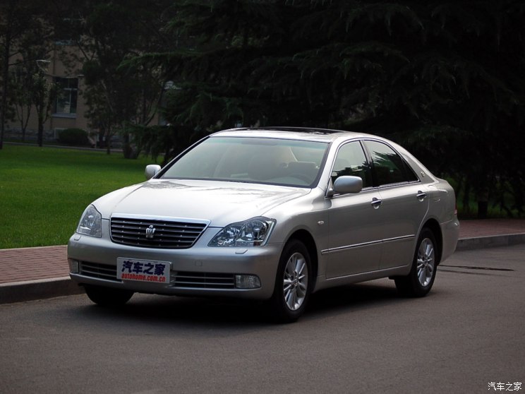 一汽丰田 皇冠 2007款 3.0L Royal Saloon导航 一汽丰田 皇冠 2007款 3.0L Royal Saloon导航