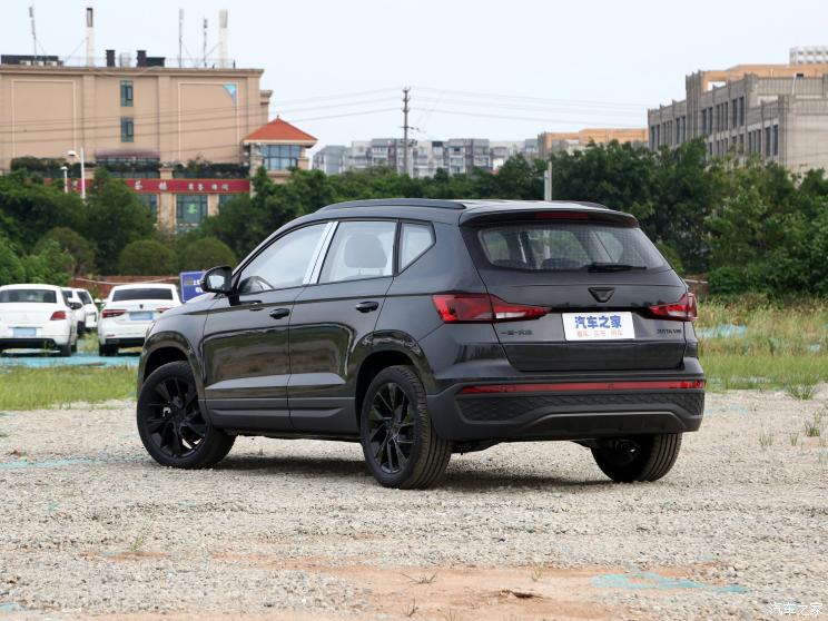 一汽-大众捷达 捷达VS5 2022款 280TSI 自动高光荣耀型 一汽-大众捷达 捷达VS5 2022款 280TSI 自动高光荣耀型