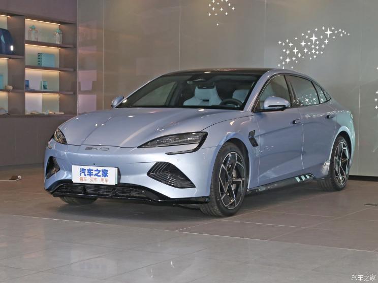比亚迪 海豹 2022款 650km 四驱性能版 比亚迪 海豹 2022款 650km 四驱性能版