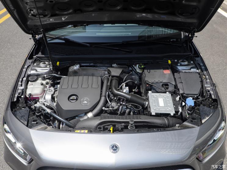 奔驰(进口) 奔驰A级(进口) 2022款 改款 A 200 动感型