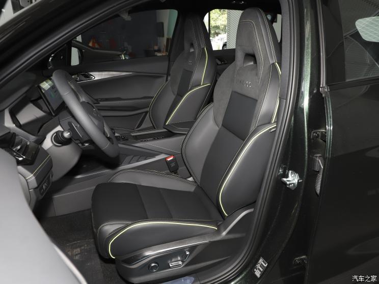 领克 领克06 2023款 Remix 1.5T Hero 领克 领克06 2023款 Remix 1.5T Hero