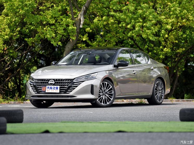 东风日产 天籁 2022款 2.0T 高配版