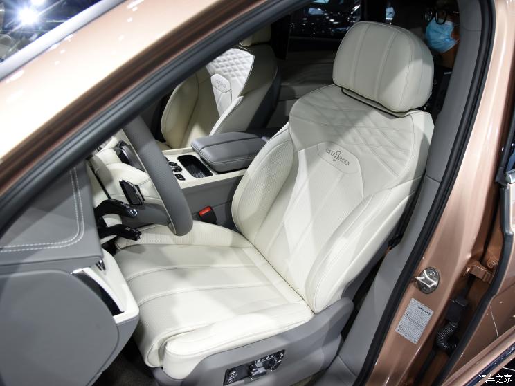 宾利 添越 2022款 4.0T V8 长轴距首发限量版 宾利 添越 2022款 4.0T V8 长轴距首发限量版