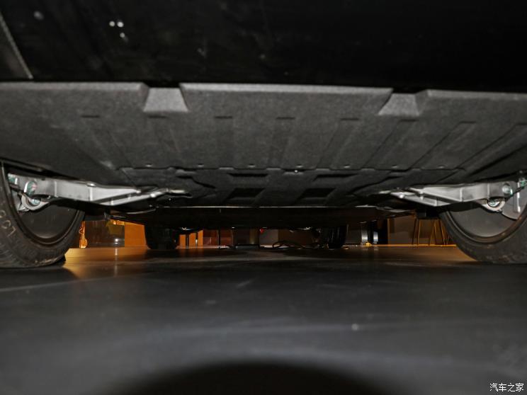 路特斯 ELETRE 2022款 517km 基本型 路特斯 ELETRE 2022款 517km 基本型