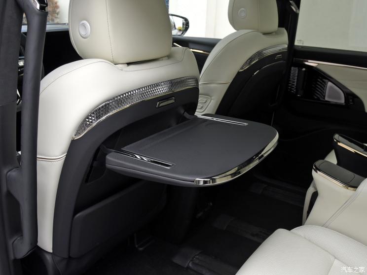 广汽乘用车 传祺M8 2023款 宗师系列 400T 自动旗舰