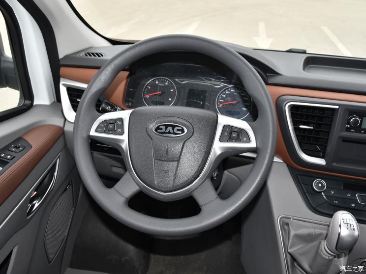 江淮汽车 星锐 2023款 2.5T 6系物流版2/3座D25TCIF1