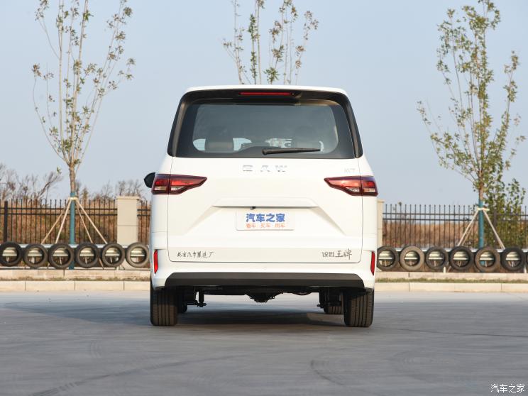 北京汽车制造厂 王牌M7 2022款 1.6L 长轴豪华型 7座