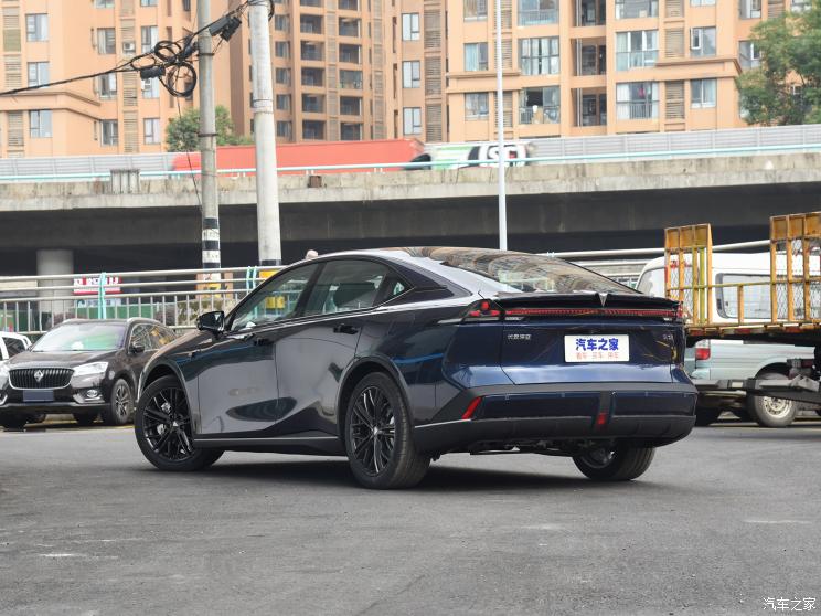 长安深蓝 长安深蓝SL03 2022款 1.5L 1200增程版 长安深蓝 长安深蓝SL03 2022款 1.5L 1200增程版