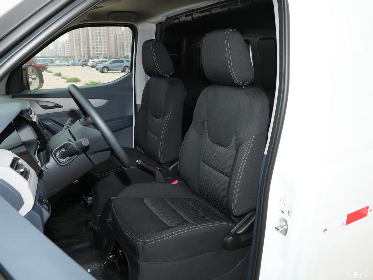 上汽大通 上汽大通MAXUS EV30 2022款 纯电智能物流专家长轴国轩 上汽大通 上汽大通MAXUS EV30 2022款 纯电智能物流专家长轴国轩