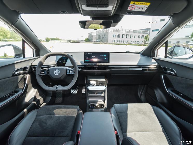 上汽集团 MG MULAN 2022款 460km 四驱凯旋版 上汽集团 MG MULAN 2022款 460km 四驱凯旋版