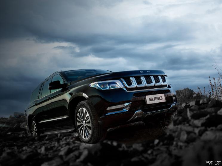 北京越野 北京BJ90 2023款 3.0T 山河经典版