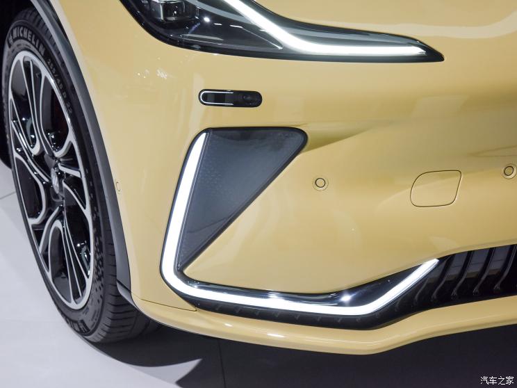 智己汽车 智己LS7 2023款 100kWh 四驱版 智己汽车 智己LS7 2023款 100kWh 四驱版