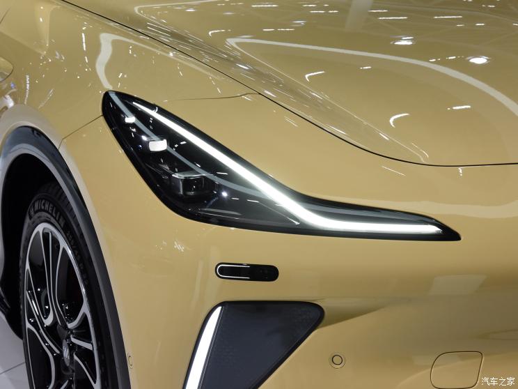 智己汽车 智己LS7 2023款 100kWh 四驱版 智己汽车 智己LS7 2023款 100kWh 四驱版