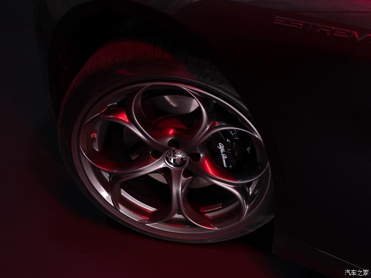 阿尔法・罗密欧 Giulia 2022款 Estrema 阿尔法・罗密欧 Giulia 2022款 Estrema