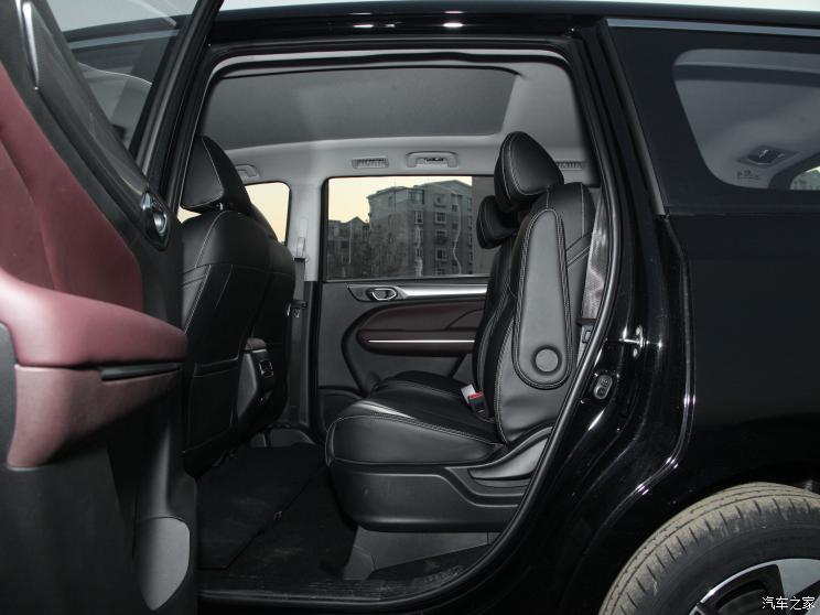 广汽乘用车 传祺M6 2021款 PRO 270T 自动尊享版 广汽乘用车 传祺M6 2021款 PRO 270T 自动尊享版