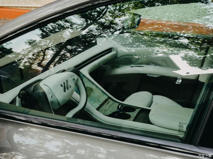 智己汽车 智己LS7 2023款 100kWh 四驱版 智己汽车 智己LS7 2023款 100kWh 四驱版