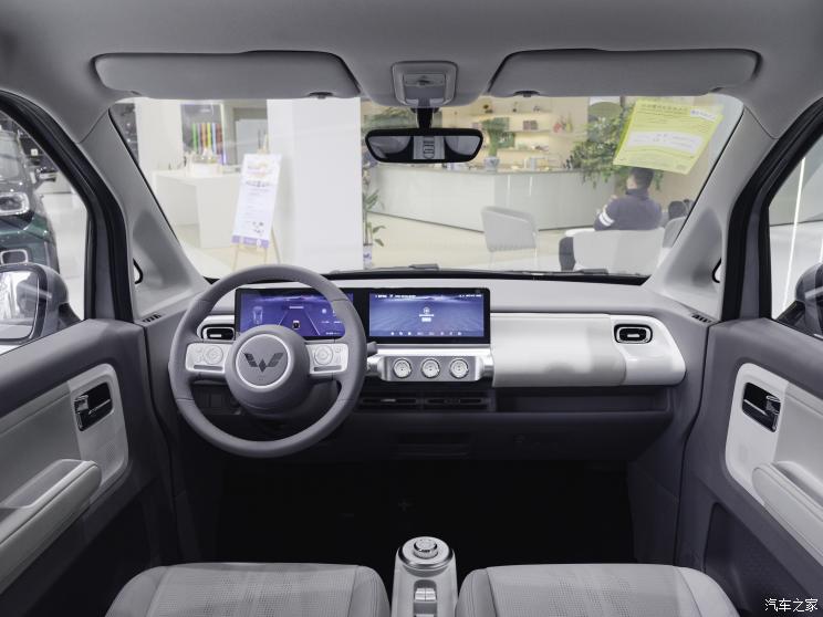 上汽通用五菱 五菱Air ev晴空 2023款 两座-进阶版 上汽通用五菱 五菱Air ev晴空 2023款 两座-进阶版