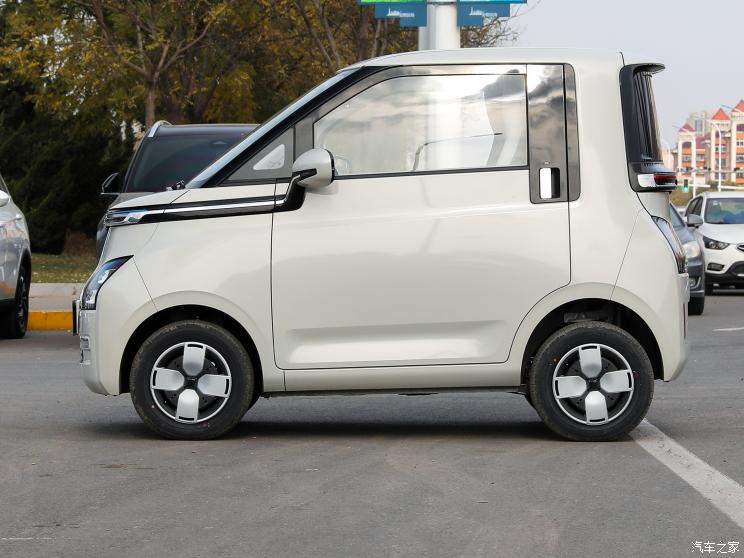 上汽通用五菱 五菱Air ev晴空 2023款 两座-进阶版 上汽通用五菱 五菱Air ev晴空 2023款 两座-进阶版