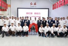 全体起立！国内首款自研V12发动机下线-深圳汽车网