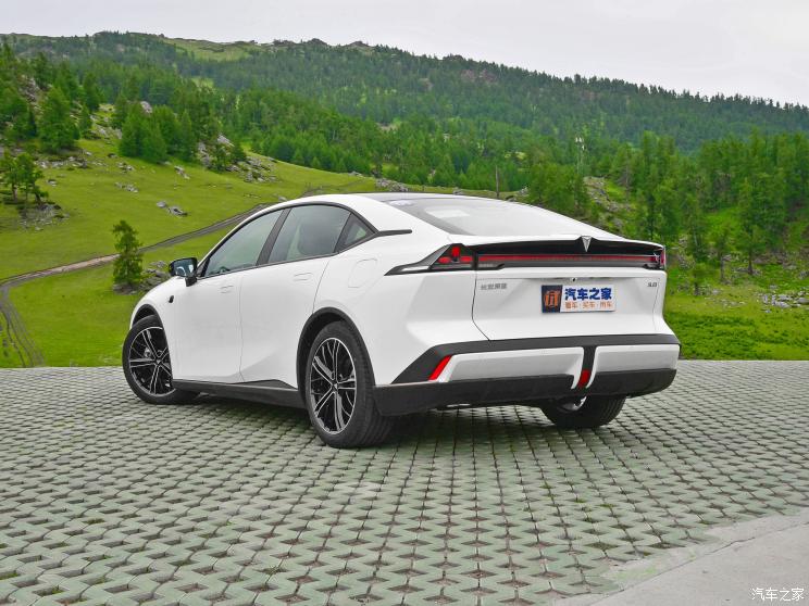 长安深蓝 长安深蓝SL03 2022款 增程版 试装车 长安深蓝 长安深蓝SL03 2022款 增程版 试装车