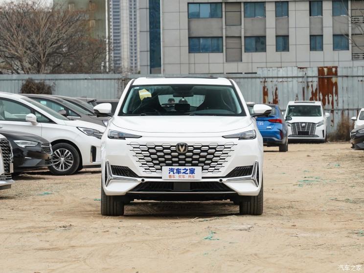 长安汽车 长安UNI-K 智电iDD 2023款 智电iDD 1.5T 基本型 长安汽车 长安UNI-K 智电iDD 2023款 智电iDD 1.5T 基本型