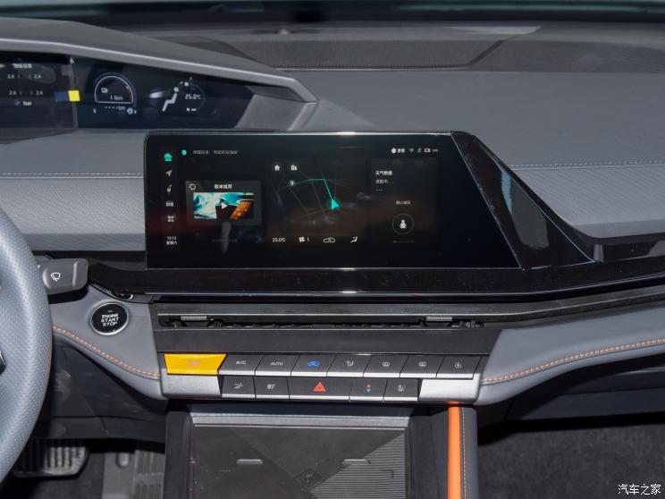 长安汽车 长安UNI-V 智电iDD 2023款 智电iDD 1.5T 基本型 长安汽车 长安UNI-V 智电iDD 2023款 智电iDD 1.5T 基本型