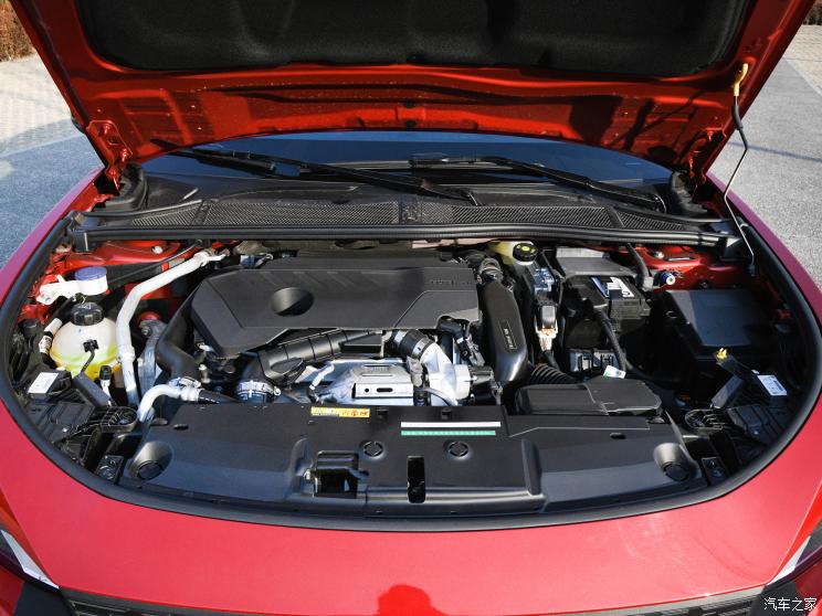 东风标致 标致408X 2023款 中配版 东风标致 标致408X 2023款 中配版