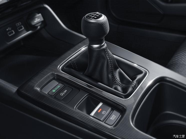 广汽本田 型格 2023款 HATCHBACK 240TURBO 手动基本型