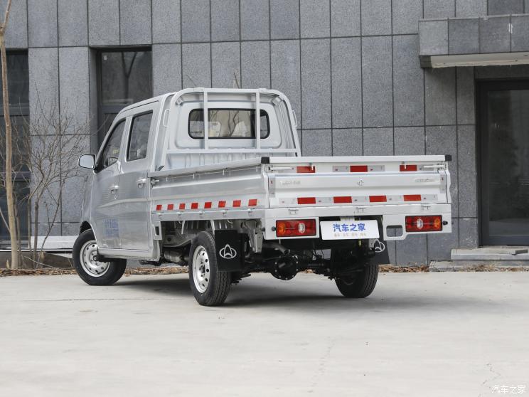 长安凯程 长安星卡 2023款 1.5L GDi基本型长轴版双排JL474QAK 长安凯程 长安星卡 2023款 1.5L GDi基本型长轴版双排JL474QAK