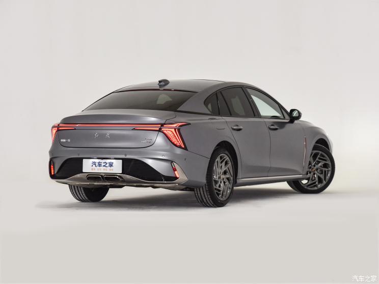 一汽红旗 红旗H6 2023款 2.0T 致臻版 一汽红旗 红旗H6 2023款 2.0T 致臻版