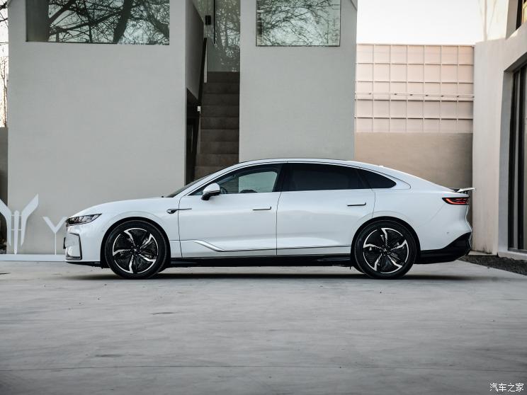 岚图汽车 岚图追光 2023款 长续航旗舰版 岚图汽车 岚图追光 2023款 长续航旗舰版