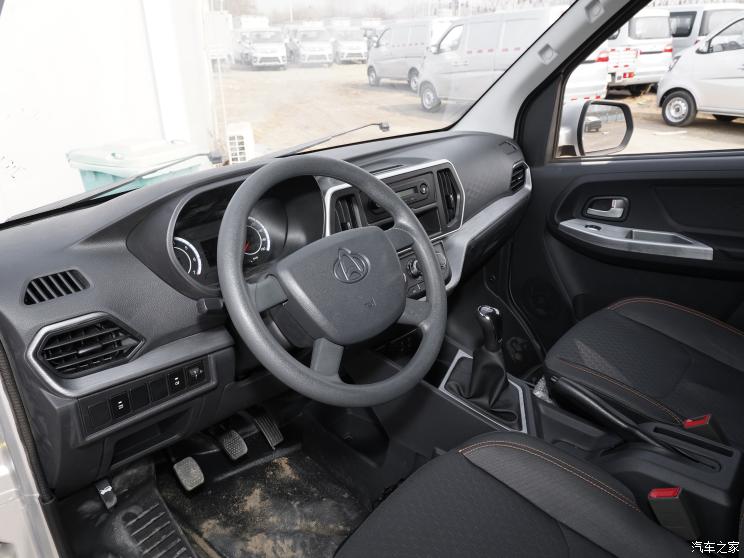 长安凯程 长安睿行M60 2023款 1.6L基本型厢货2座CNG 长安凯程 长安睿行M60 2023款 1.6L基本型厢货2座CNG