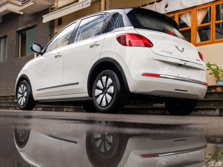 上汽通用五菱 五菱缤果 2023款 333km 上汽通用五菱 五菱缤果 2023款 333km