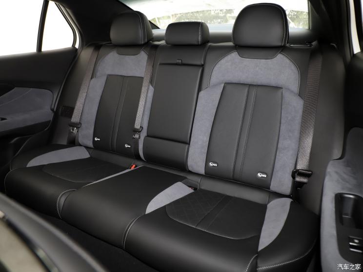 广汽乘用车 影豹 2023款 400T 自动R MAX 广汽乘用车 影豹 2023款 400T 自动R MAX