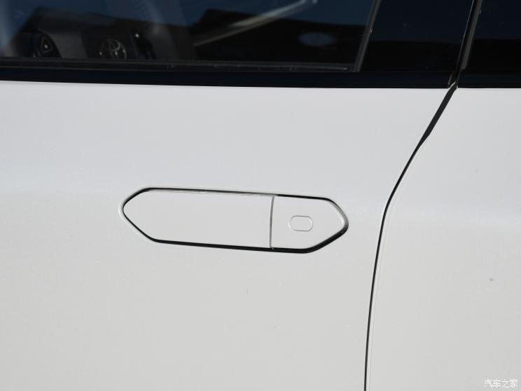 一汽丰田 丰田bZ3 2023款 616km 长续航Premium 一汽丰田 丰田bZ3 2023款 616km 长续航Premium