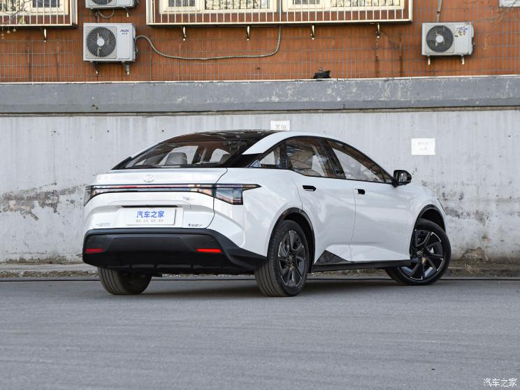 一汽丰田 丰田bZ3 2023款 616km 长续航Premium 一汽丰田 丰田bZ3 2023款 616km 长续航Premium