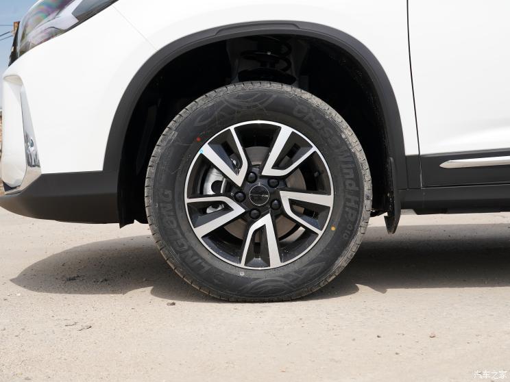 东风风行 风行T5 2023款 1.6L 手动基本型