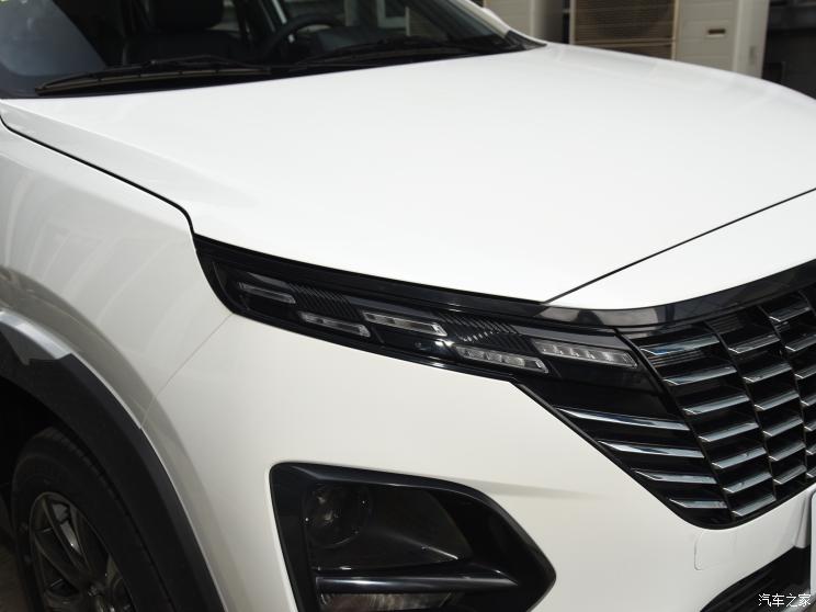 奇瑞汽车 瑞虎3x 2023款 1.5L CVT时尚版 奇瑞汽车 瑞虎3x 2023款 1.5L CVT时尚版