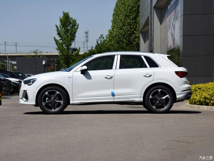 一汽奥迪 奥迪Q3 2023款 35 TFSI 时尚动感型(1.5T) 一汽奥迪 奥迪Q3 2023款 35 TFSI 时尚动感型(1.5T)