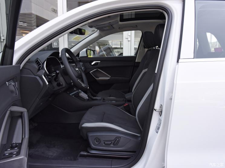 一汽奥迪 奥迪Q3 2023款 35 TFSI 时尚动感型(1.5T) 一汽奥迪 奥迪Q3 2023款 35 TFSI 时尚动感型(1.5T)