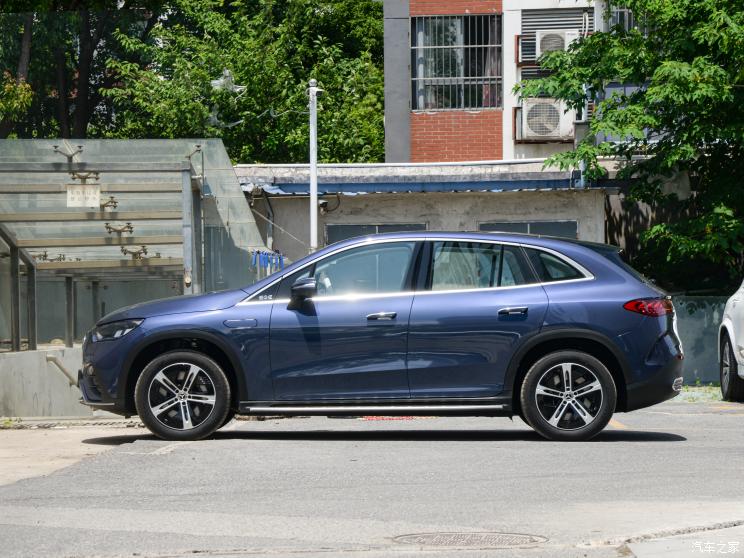 北京奔驰 奔驰EQE SUV 2023款 350 4MATIC 北京奔驰 奔驰EQE SUV 2023款 350 4MATIC