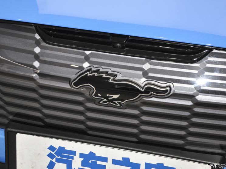 福特电动车 福特电马 2021款 无疆后驱豪华版(长续航) 福特电动车 福特电马 2021款 无疆后驱豪华版(长续航)