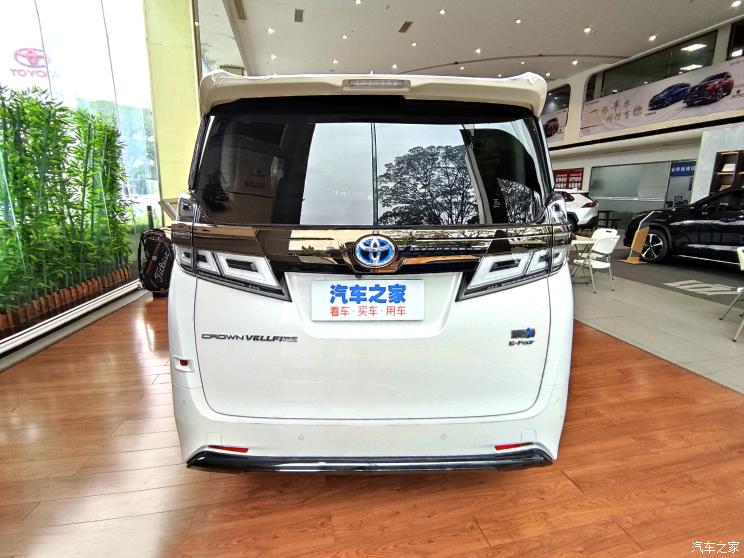 丰田(进口) 威尔法 2023款 皇冠 双擎 2.5L HV豪华版 丰田(进口) 威尔法 2023款 皇冠 双擎 2.5L HV豪华版