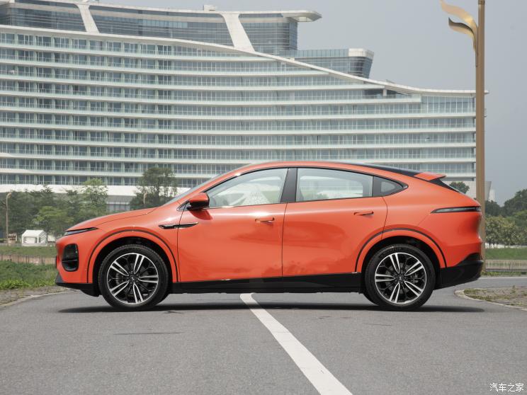 小鹏汽车 小鹏G6 2023款 四驱版 小鹏汽车 小鹏G6 2023款 四驱版