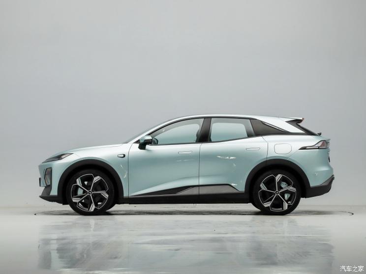 深蓝汽车 深蓝S7 2023款 纯电顶配版 深蓝汽车 深蓝S7 2023款 纯电顶配版