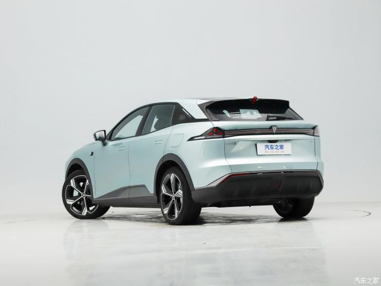 深蓝汽车 深蓝S7 2023款 纯电顶配版 深蓝汽车 深蓝S7 2023款 纯电顶配版