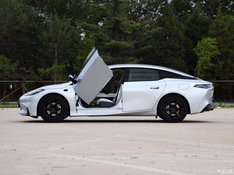 埃安 昊铂Hyper GT 2023款 560七翼版 埃安 昊铂Hyper GT 2023款 560七翼版